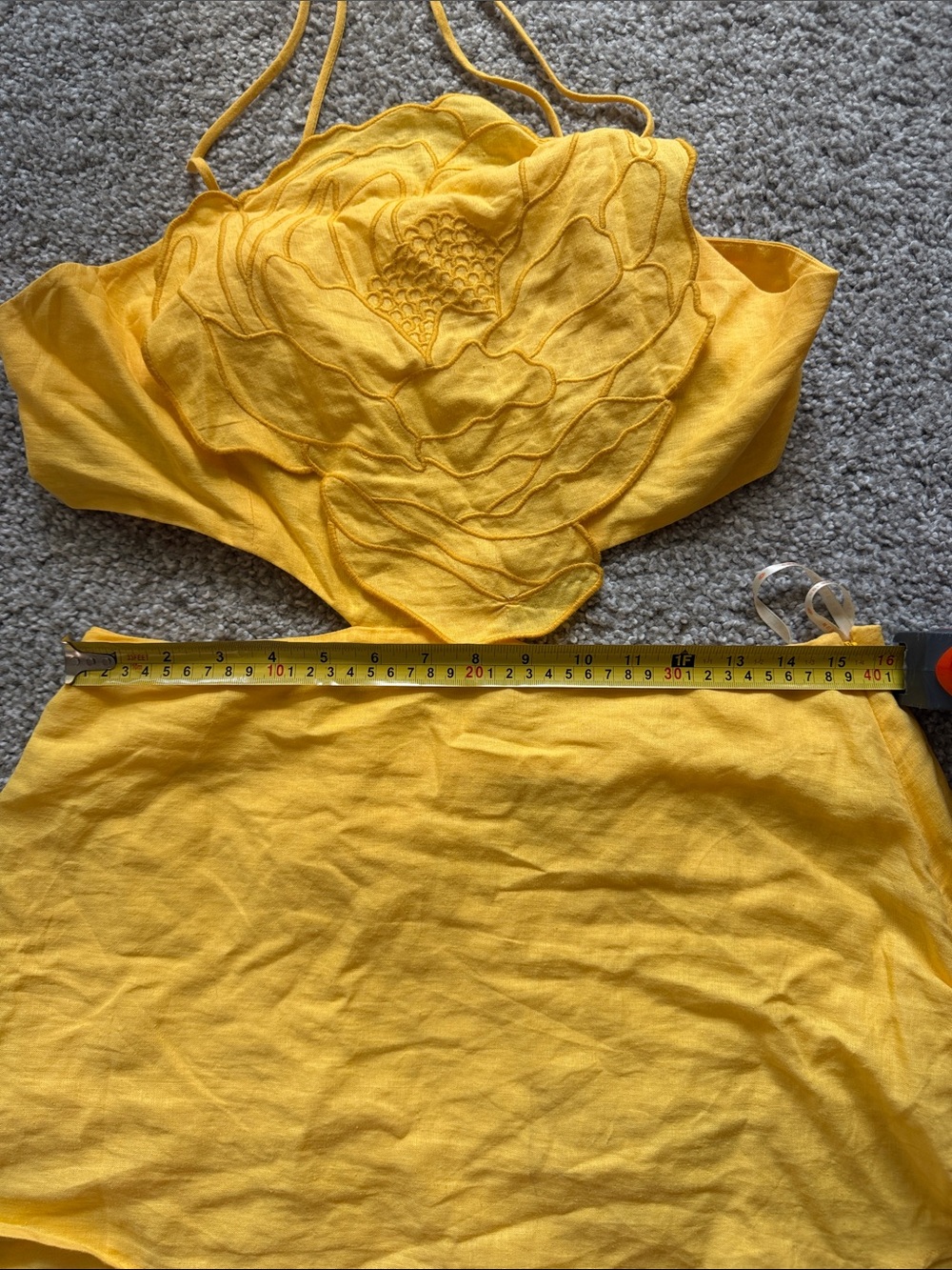FARM Rio Yellow Cutout Halter Midi Dress Floral Appliqué Size L - Picture 4 of 8